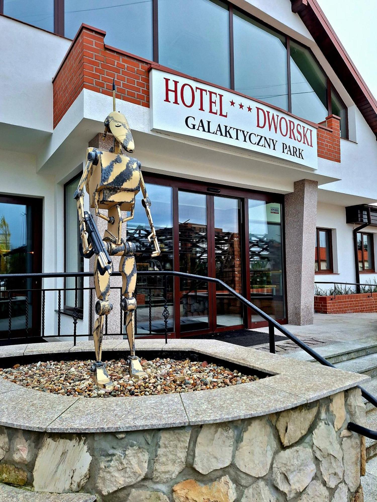 Hotel Dworski Galaktyczny Park Warzymice Екстер'єр фото